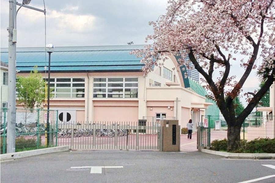 八王子市立第六中学校