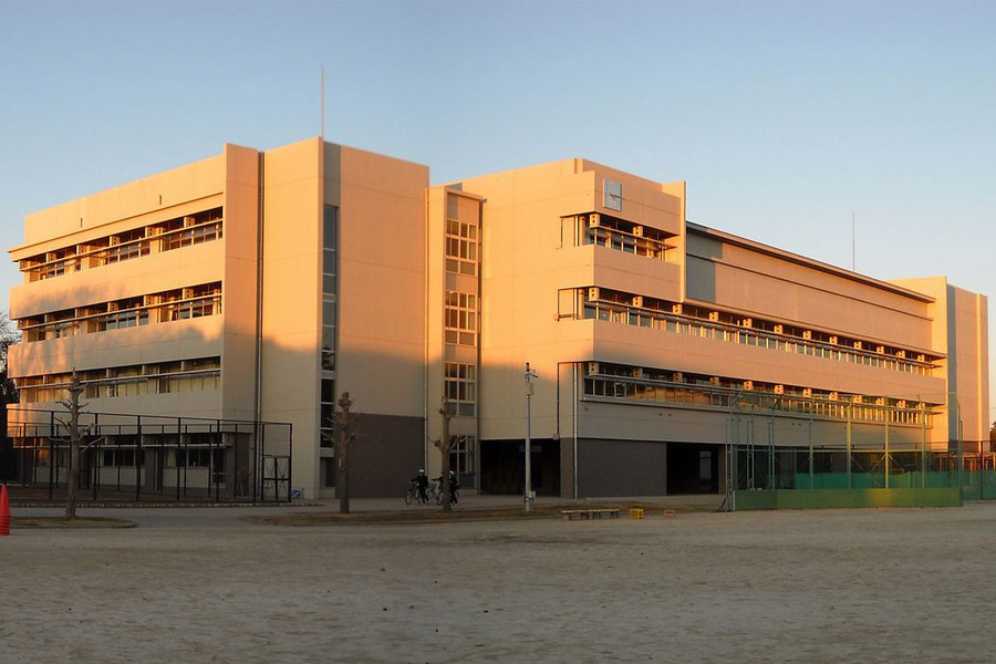 牛久市立牛久第一中学校