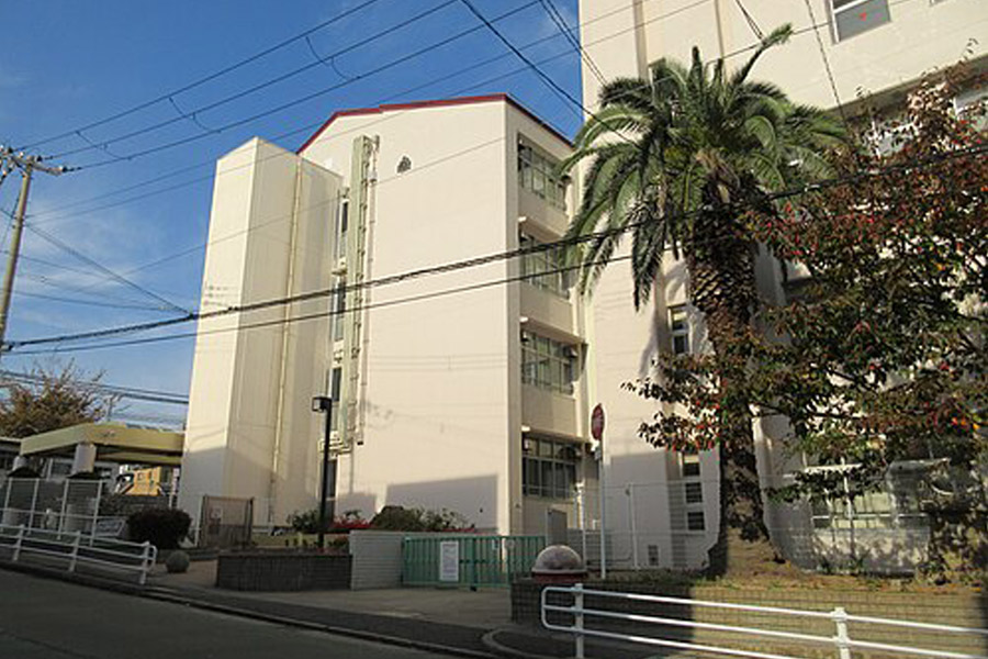 神戸市立東須磨小学校