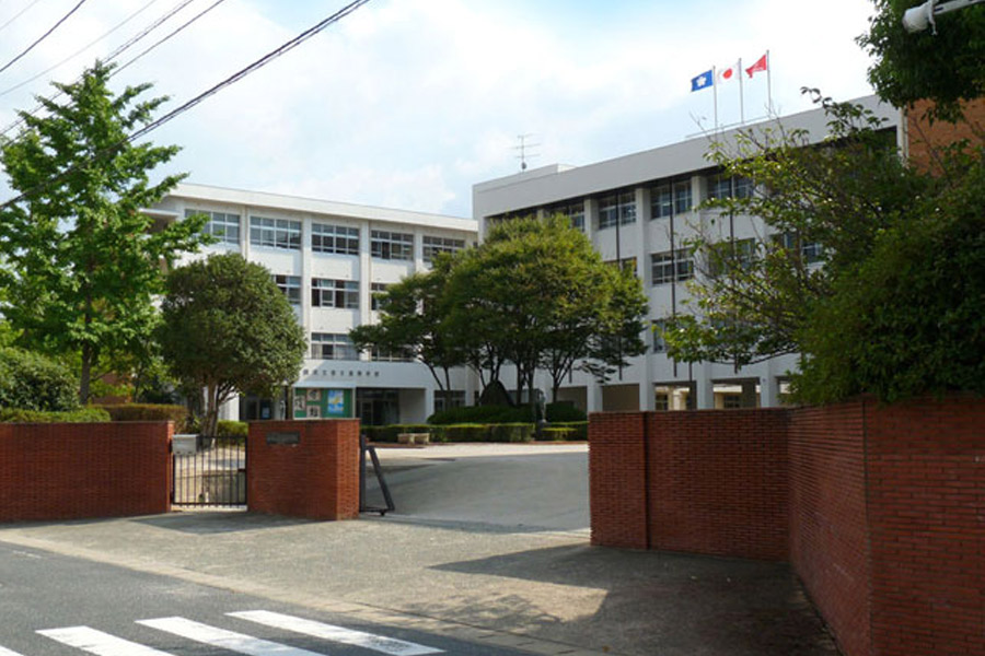福岡県立春日高等学校