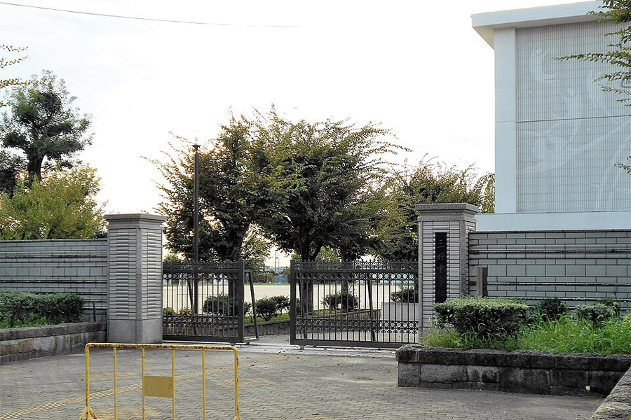 みよし市立三好中学校