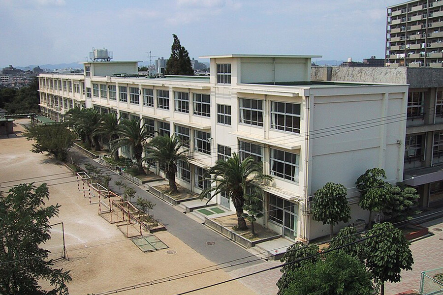 明石市立魚住中学校