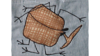 ムーチョさんの甥っ子さんの虫の絵をアップリケした作品